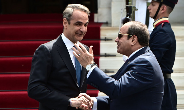 Στην Αθήνα ο πρόεδρος της Αιγύπτου Αλ-Σίσι - «Η μακραίωνη σχέση μας χαρακτηρίζεται από φιλία»