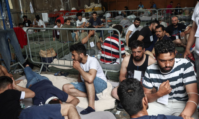 Η Ρωσία θα πραγματοποιήσει πειραματικό πρόγραμμα καταγραφής μεταναστών μέσω εφαρμογής για κινητά