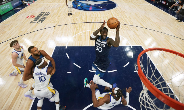 NBA: Οι Τίμπεργουλβς έφεραν τη σειρά στα ίσια με Ουόριορς