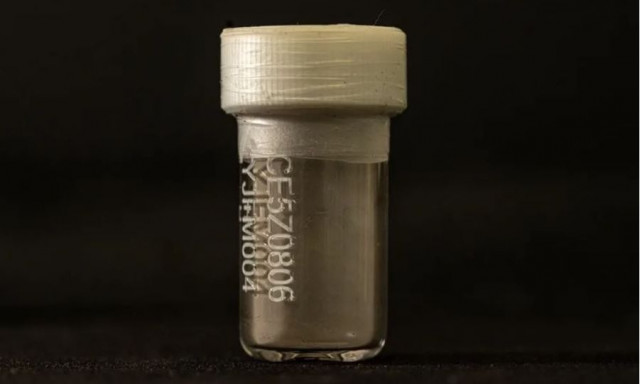 «Πιο πολύτιμη κι από χρυσάφι»: Σεληνιακή σκόνη που περισυνέλεξε κινεζική αποστολή «έφτασε» στο ΗΒ