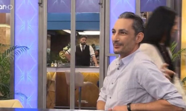 Συγκλόνισε παίκτης στο First Dates: «Μου έσπασαν με μπαστούνι του μπέιζμπολ το κεφάλι»