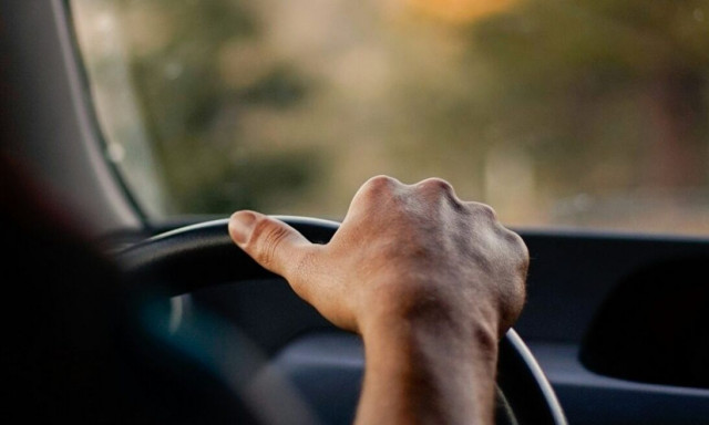 Προσοχή στην ασθένεια των αυτοκινήτων - Απειλή για την υγεία των οδηγών η «μαύρη μούχλα»