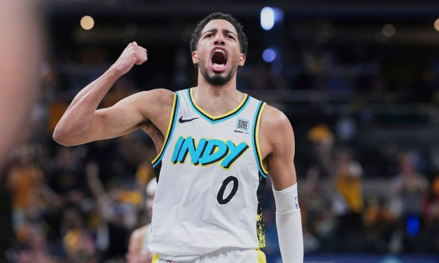 NBA: Μια ανάσα από τον τελικό οι σαρωτικοί Πέισερς, ισοφάρισαν στο Ντένβερ οι Θάντερ - Δείτε βίντεο