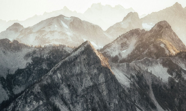 Νέα μελέτη: Η χιονοκάλυψη των ελβετικών παγετώνων κάτω από το μέσο όρο φέτος