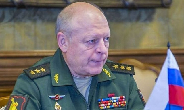 Ο Πούτιν απέλυσε τον Αρχηγό των χερσαίων  δυνάμεων Σαλιούκοφ και τον διόρισε σε νέα θέση