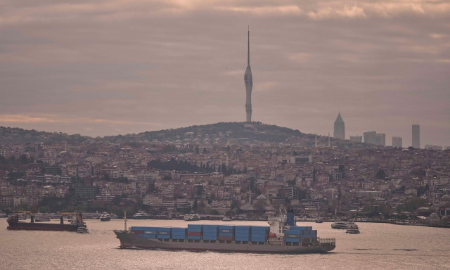 Τουρκία: Με ψεύτικα τερτίπια επιχειρούν να «σπάσουν» το εμπάργκο της Ινδίας