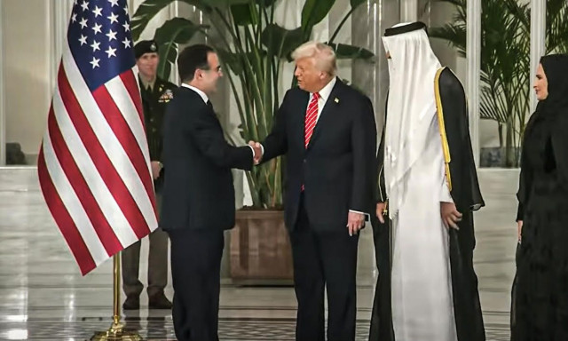 Ο πρόεδρος του Antenna Θοδωρής Κυριακού στο δείπνο του εμίρη του Κατάρ για τον Ντόναλντ Τραμπ