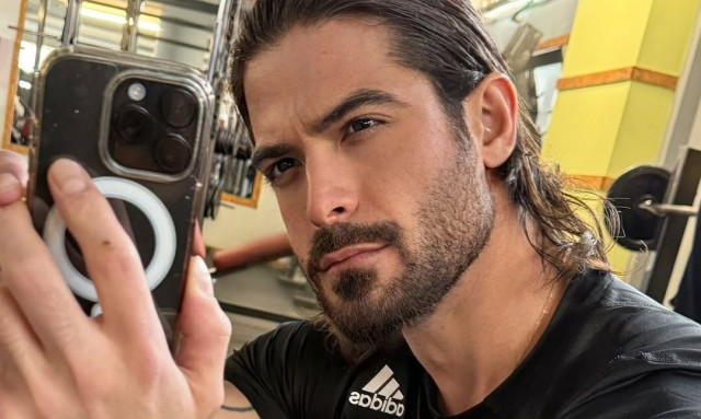 Άρης Μουγκοπέτρος: «Έχασε εντελώς την όρασή του - Μπαίνει εσπευσμένα στο χειρουργείο»