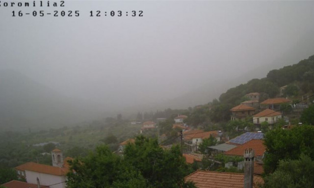 «Πνίγηκαν» στη σκόνη Κρήτη και Μεσσηνία - Εικόνες από την αποπνικτική ατμόσφαιρα