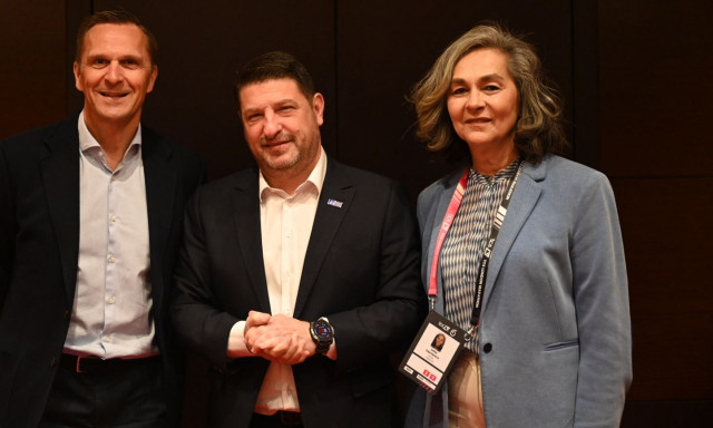 Ο ΣΕΓΑΣ και η Περιφέρεια Αττικής συμπρωταγωνιστές στις συζητήσεις για το μέλλον του μαραθωνίου