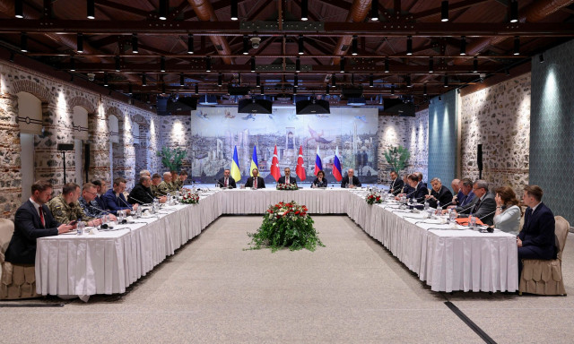 Ρωσικά ΜΜΕ: Οι συνομιλίες δεν έχουν τελειώσει - Το θρίλερ συνεχίζεται