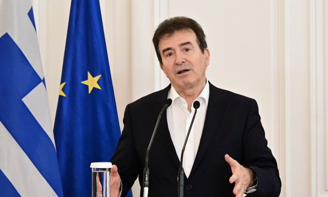 Χρυσοχοϊδης: Ιστορική στιγμή η νέα δομή του Αρχηγείου της ΕΛ.ΑΣ.