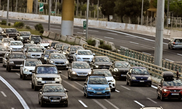 ΑΑΔΕ: Ψάχνει ανασφάλιστα οχήματα με απλήρωτα τέλη κυκλοφορίας - Πρόστιμα έως 30.000 ευρώ
