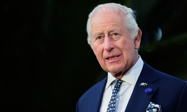 Βασιλιάς Κάρολος: Κέρδισε 30 εκατ. λίρες σε έναν χρόνο - Δύο φορές πιο πλούσιος από την Ελισάβετ