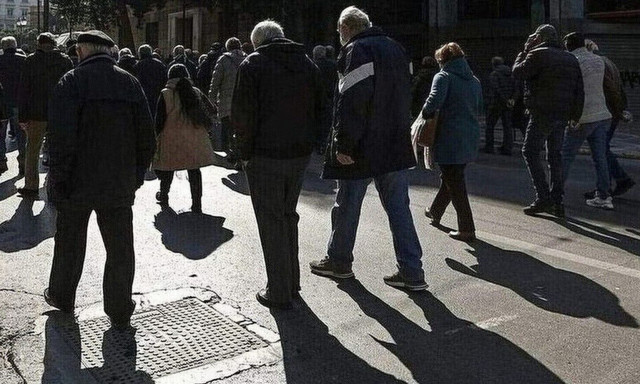 Αναδρομικά έως 8.500 ευρώ σε 80.000 συνταξιούχους