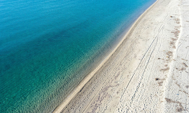 Αυτή είναι η παραλία της Χαλκιδικής που ψηφίστηκε ως η καλύτερη της Ευρώπης