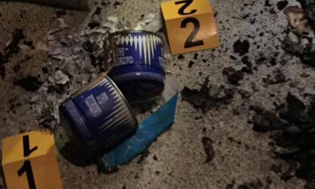 Ηλιούπολη: Επίθεση με γκαζάκια σε πολυκατοικία όπου διαμένει η πρόεδρος της Επιτροπής Ανταγωνισμού