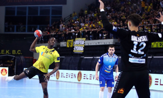 Χάντμπολ: Η EHF ξεκίνησε νομικές διαδικασίες κατά των Αλκαλόιντ και ΑΕΚ για τον τελικό στα Σκόπια