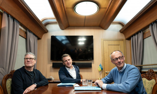 Γερμανία: Οι ευρωπαίοι ηγέτες θέλουν να μιλήσουν με τον Τραμπ πριν από την επικοινωνία με τον Πούτιν