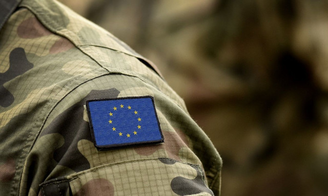 New York Times: Η Βρετανία και η ΕΕ θα ανακοινώσουν νέα αμυντική ένωση