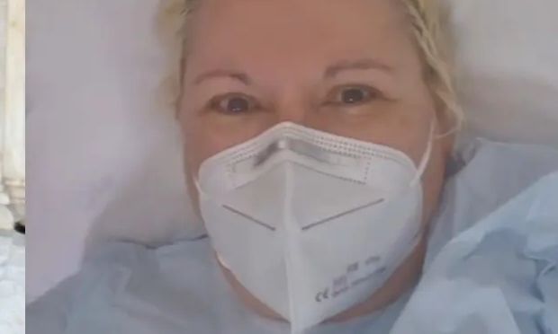 Καίτη Φίνου: Στο χειρουργείο η γνωστή ηθοποιός - Το βίντεο μέσα από το νοσοκομείο