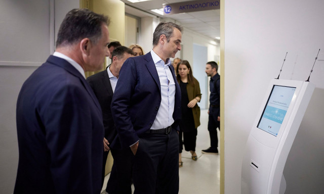 Ο Μητσοτάκης και ο Γεωργιάδης επισκέφτηκαν τον Ευαγγελισμό