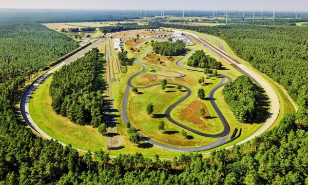 Contidrom: Το «κρυφό όπλο» της Continental για τα πιο ασφαλή ελαστικά του κόσμου