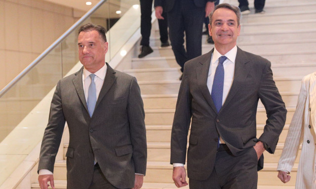 Στο υπουργείο Υγείας ο Κυριάκος Μητσοτάκης - Στο επίκεντρο το ΕΣΥ