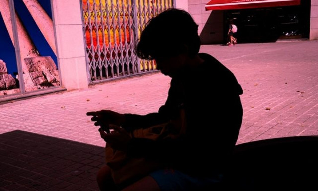 Έρευνα Prorata: Καθυστέρηση πρόσβασης παιδιών στο διαδίκτυο προτείνουν 6 στους 10 νέους