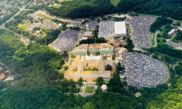 Πυροβόλησαν άτομο έξω από τα κεντρικά γραφεία της CIA στη Βιρτζίνια