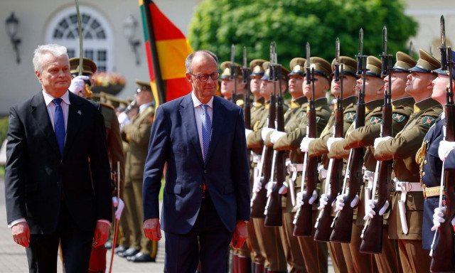 Η Γερμανία ενισχύει την ανατολική πτέρυγα του ΝΑΤΟ: Στη Λιθουανία ο Μερτς για τα «εγκαίνια»