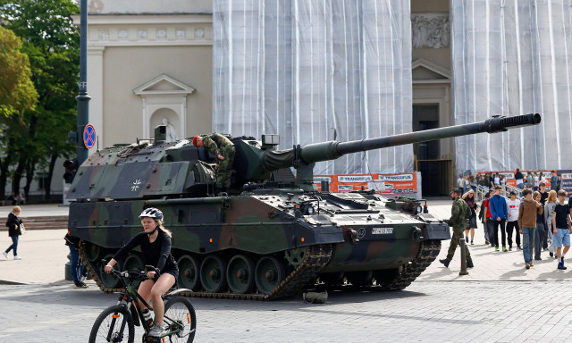 Γερμανία: Για πρώτη φορά μετά τον Β΄ Παγκόσμιο Πόλεμο αναπτύσσει στρατεύματα εκτός συνόρων