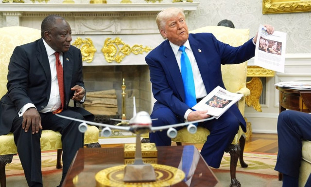 Τραμπ: Fake news η εικόνα που έδειξε στον Ραμαφόζα - Ήταν από το Κονγκό και όχι από τη Ν.Αφρική
