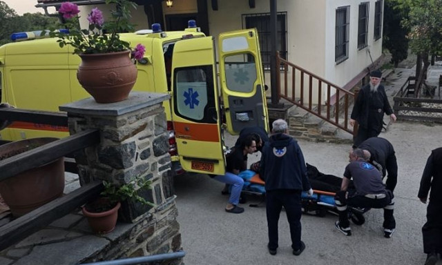 Άγιον Όρος: Αιματηρό επεισόδιο με τραυματισμό μοναχού στο Αντιπροσωπείο της Μονής Εσφιγμένου