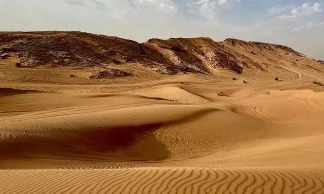 ΗΑΕ: Ρεκόρ ζέστης με 51,6°C – Η πιο θερμή ημέρα Μαΐου που έχει καταγραφεί ποτέ στα Εμιράτα