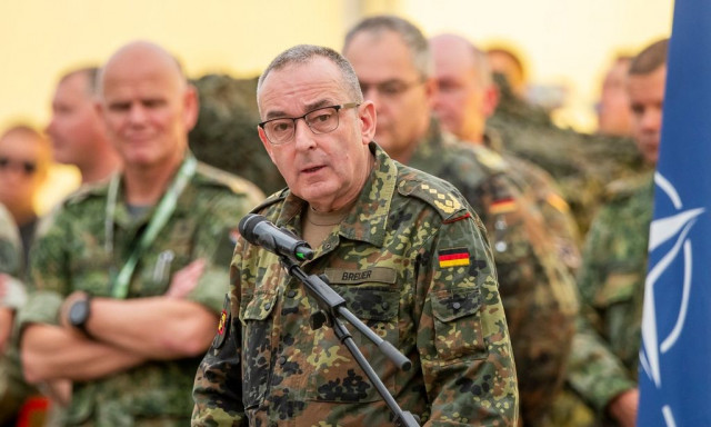 Γερμανία: Εντολή να εξοπλιστεί «πλήρως» ο στρατός μέχρι το 2029