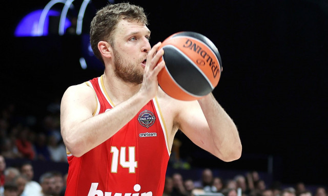 Euroleague Final Four 2025: Το «πρέπει να κερδίσουμε το πρωτάθλημα» του Βεζένκοφ