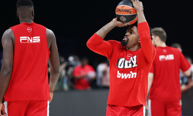 Euroleague Final Four 2025: Σκέφτεται να αποσυρθεί ο ΜακΚίσικ