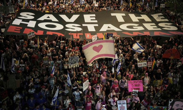 Ισραήλ: Μαζικές διαδηλώσεις για τον τερματισμό του πολέμου και την απελευθέρωση των ομήρων