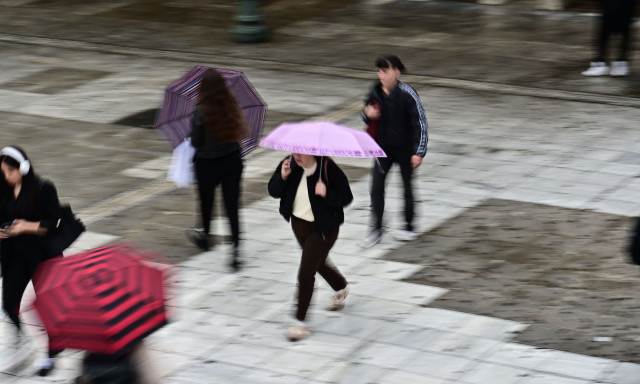 Καιρός: Πότε τελειώνει η κακοκαιρία στην Αττική - Πώς θα εξελιχθούν τα φαινόμενα τα επόμενα 24ωρα