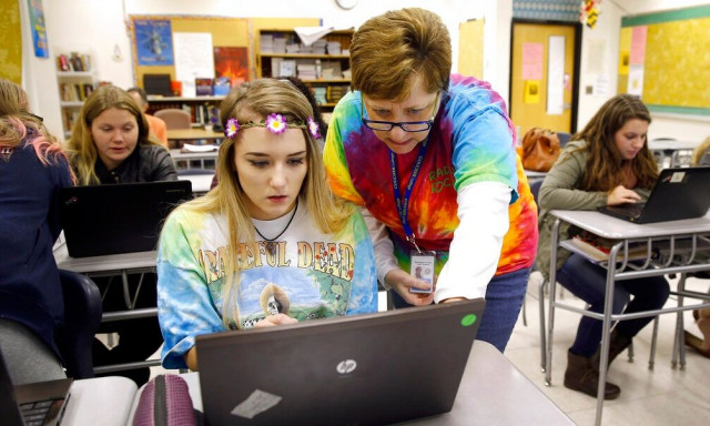 Εσθονία: «Aγκαλιάζει» την Τεχνητή Νοημοσύνη στα σχολεία