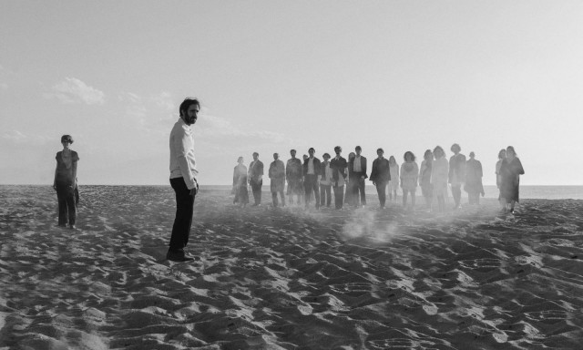 ΚΘΒΕ: Πρεμιέρα στην Επίδαυρο και καλοκαιρινή περιοδεία με την παράσταση «ζ-η-θ, ο ξένος»