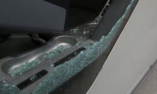 «Κάνουμε τον σταυρό μας να γυρίσουμε σπίτι σώοι» - Τα δρομολόγια του τρόμου στη Δυτική Αττική