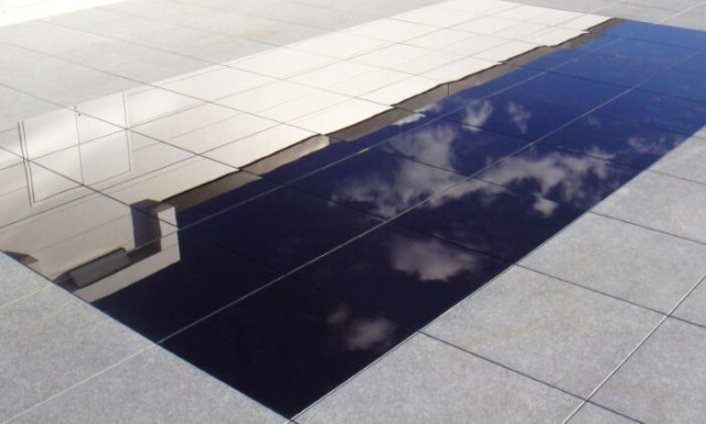 Πείτε αντίο στα ηλιακά πάνελ: Το μέλλον είναι αυτό το φωτοβολταϊκό κεραμικό υλικό