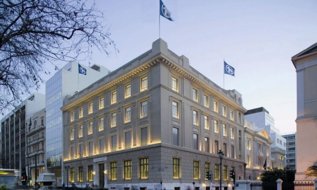 Alpha Bank: Στη UniCredit το 20% της τράπεζας - Η Reggeborgh πούλησε τη συμμετοχή της