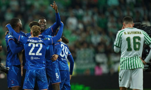 Conference League: Έγραψε ιστορία η Τσέλσι, με ανατροπή κόντρα στην Μπέτις - Δείτε τα γκολ