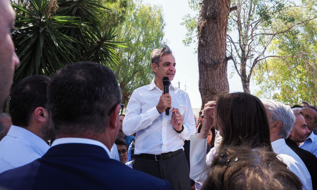 Μητσοτάκης από Ερέτρια: Πρώτη προτεραιότητα η αγορά και η νομιμότητα παντού