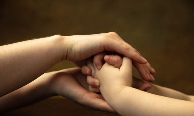 Η μικρή Θεοδώρα χρειάζεται την οικονομική στήριξή μας για να νικήσει τη λευχαιμία