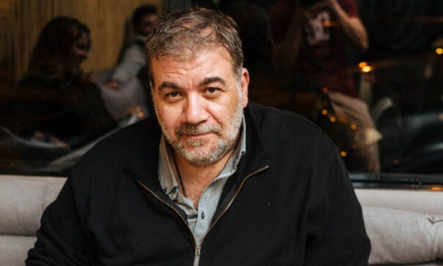 Δημήτρης Σταρόβας: «Ο ρόλος μου είναι προσαρμοσμένος, αλλά δεν είμαι ευχαριστημένος από εμένα»