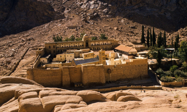 Στην Αθήνα ο υπουργός Εξωτερικών της Αιγύπτου: Μονή Σινά, μεταναστευτικό και στο βάθος Τουρκία